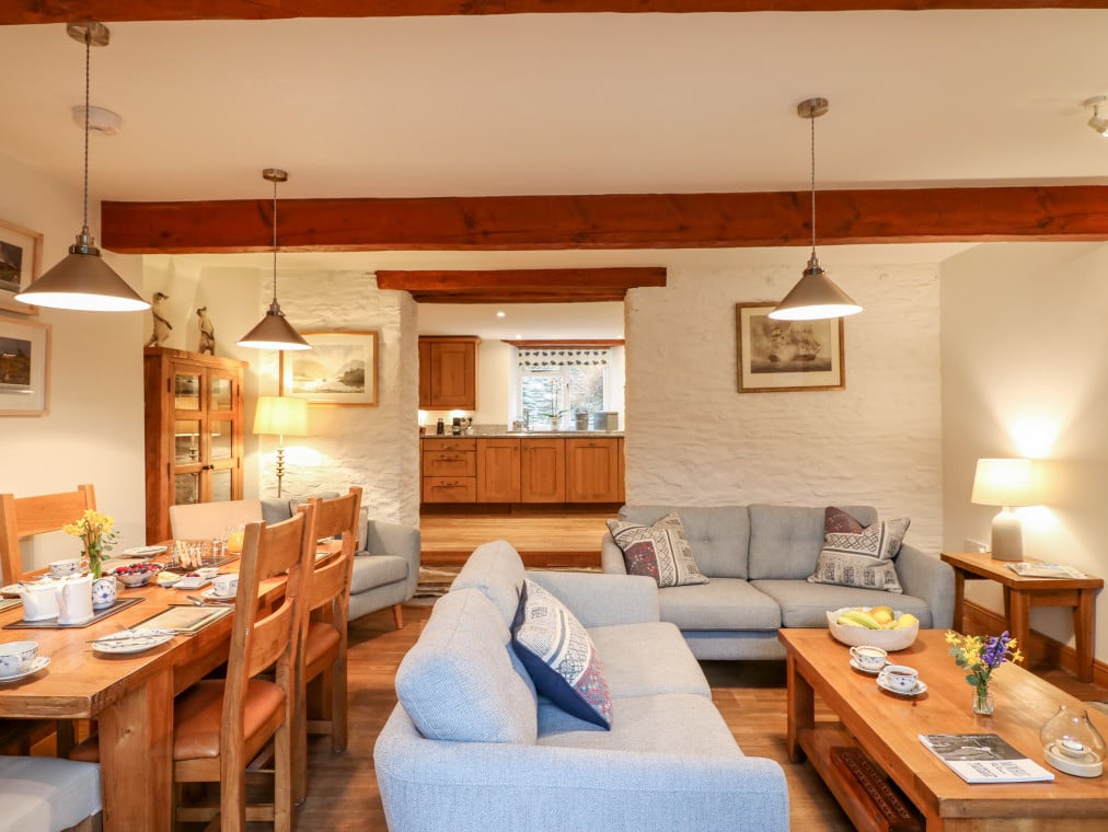 Court Prior Cottage - Dog Friendly Cottages & Self Catering